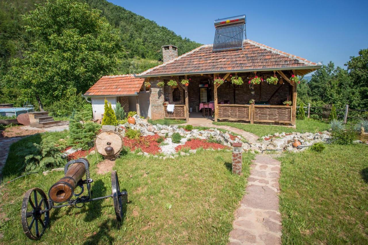 Seosko Domacinstvo „Gabar” Custica Exterior foto
