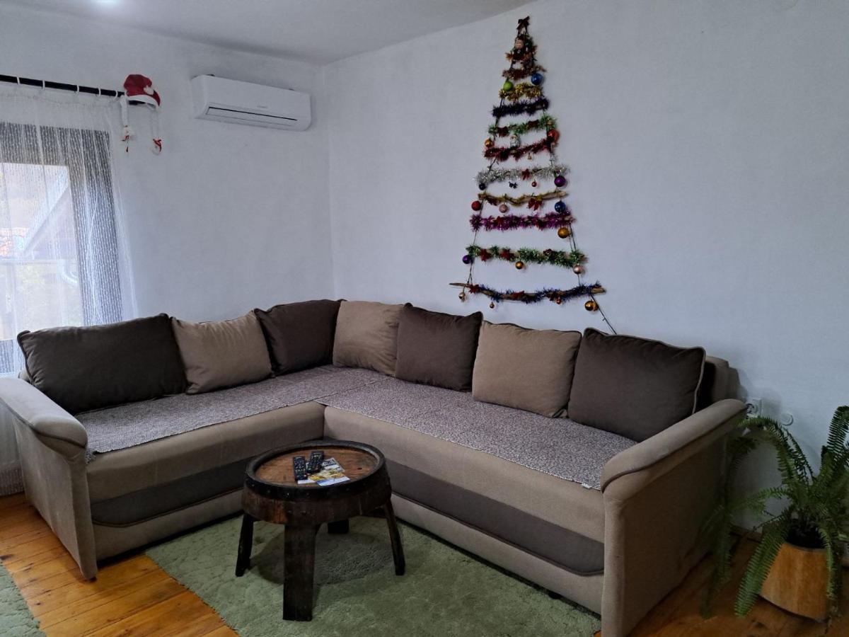 Seosko Domacinstvo „Gabar” Custica Exterior foto